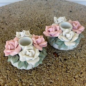 🍭 Vintage porcelain candlestick holders flowers